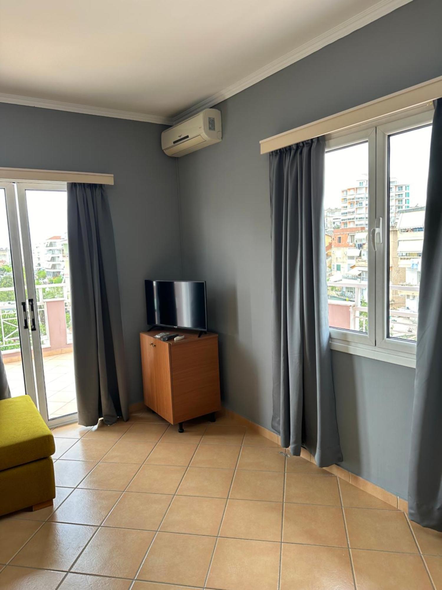 סרנדה Olivias Apartments City Center מראה חיצוני תמונה