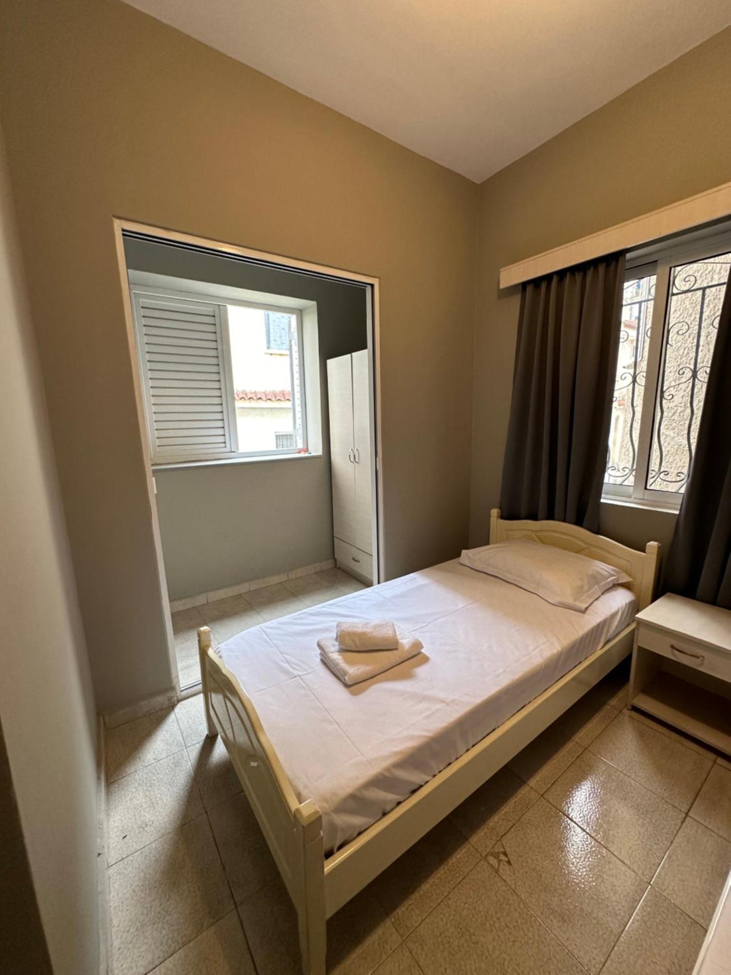 סרנדה Olivias Apartments City Center מראה חיצוני תמונה