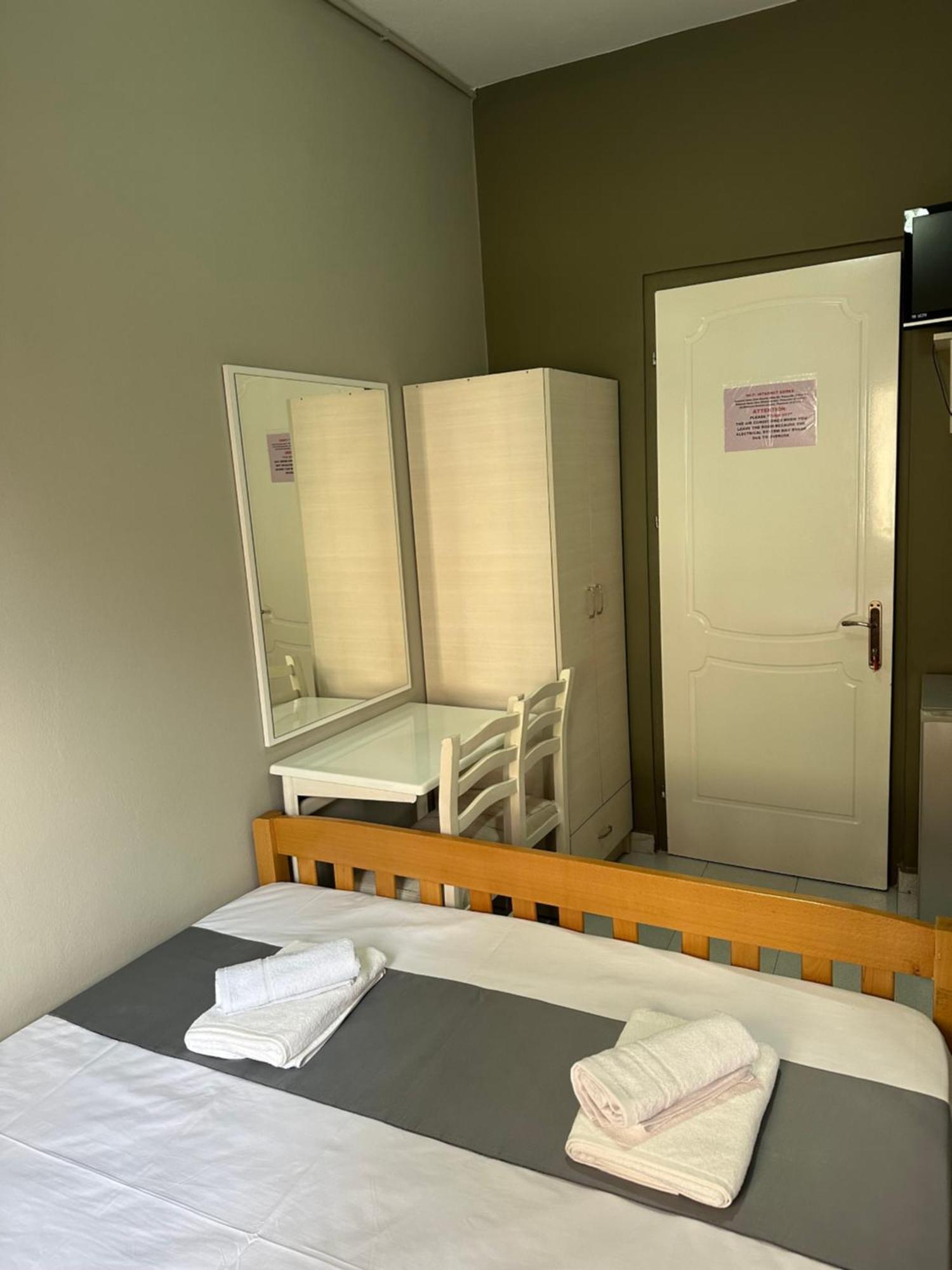 סרנדה Olivias Apartments City Center מראה חיצוני תמונה