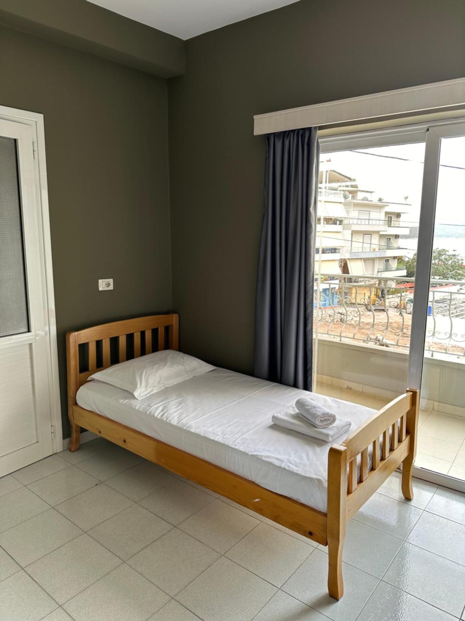 סרנדה Olivias Apartments City Center מראה חיצוני תמונה