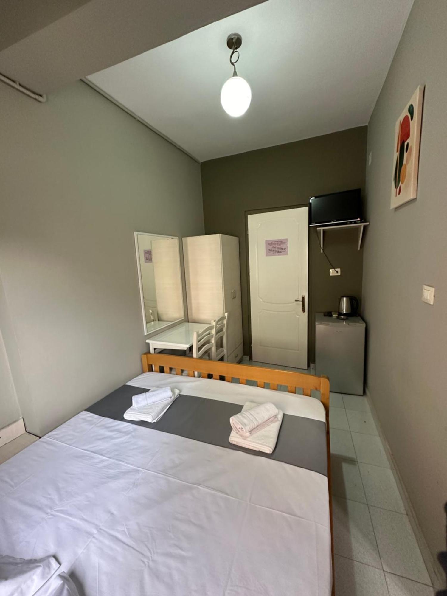 סרנדה Olivias Apartments City Center מראה חיצוני תמונה