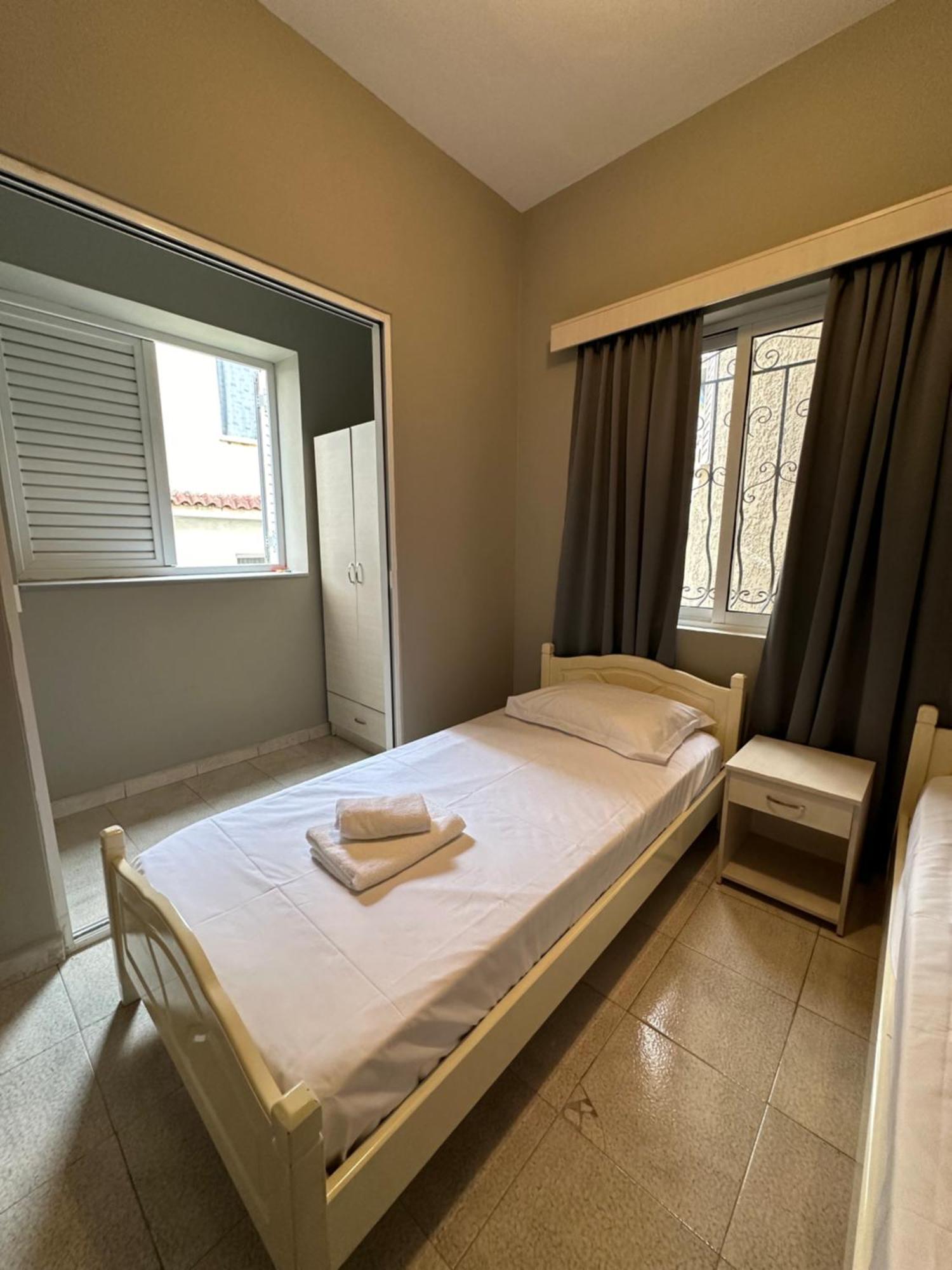 סרנדה Olivias Apartments City Center מראה חיצוני תמונה