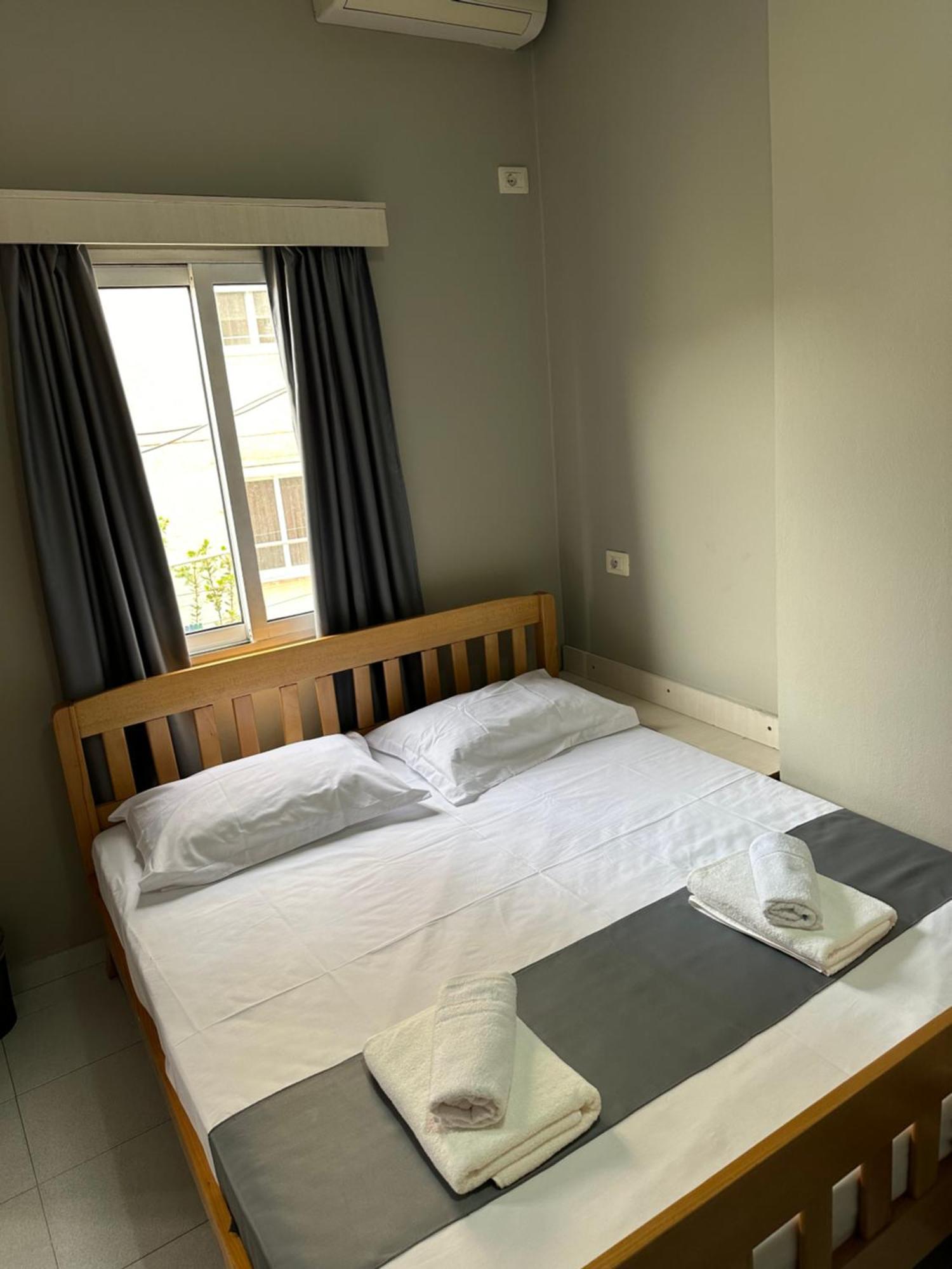 סרנדה Olivias Apartments City Center מראה חיצוני תמונה